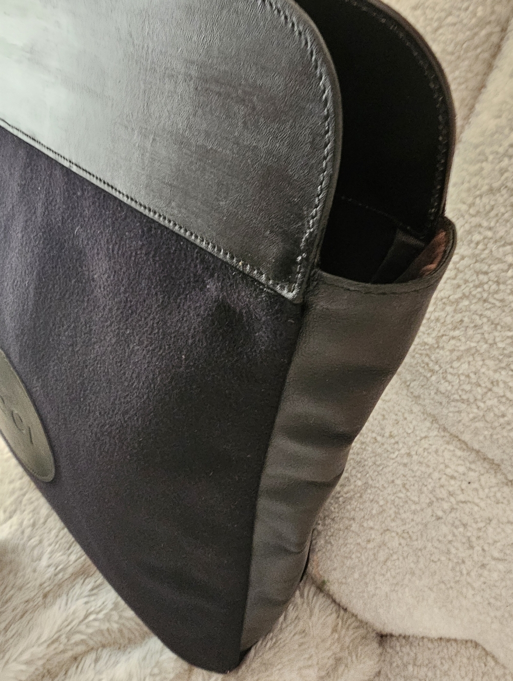 Gucci: Vintage Tote Bag: Suede & Leather - Picture 7 of 16